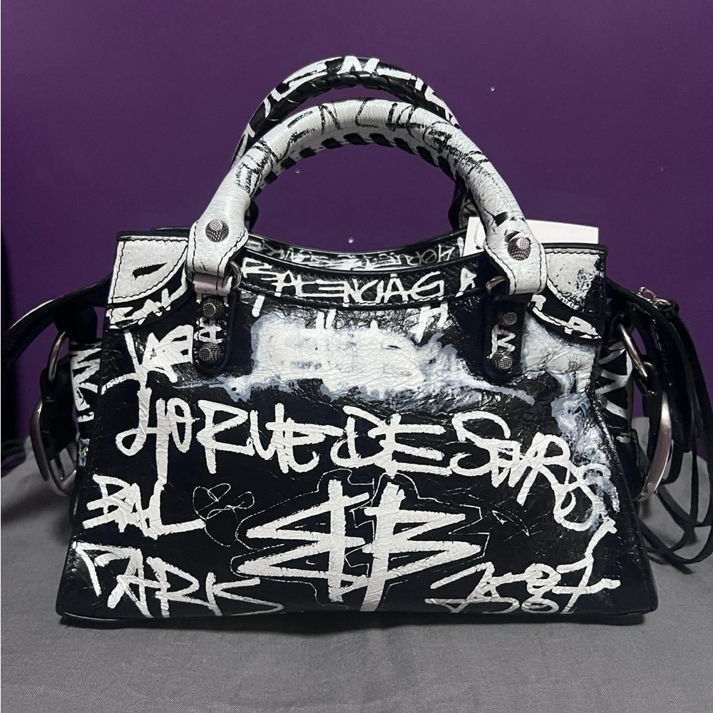 Balenciaga Black and White Graffiti Satchel - Picture 3 of 16
